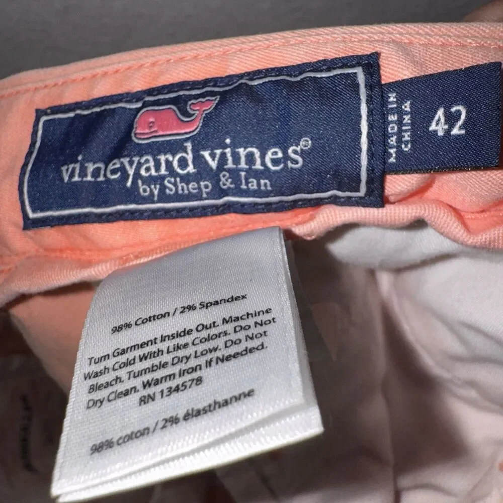 Vineyard Vines Men’s Size‎ 42 Pink Embroidered Tropical Cocktail Chino Shorts